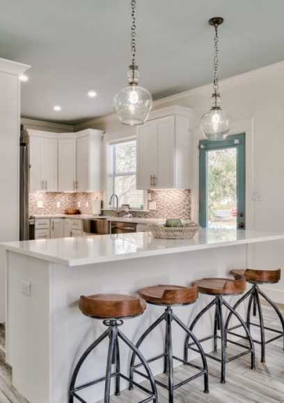 Luxury condos near Destin Harbor